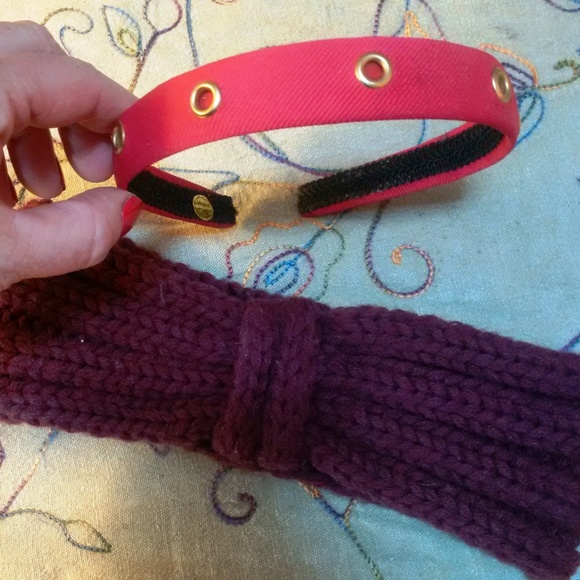 2 Hot in Hollywood Headbands knit & red grosgrain - Picture 1 of 8
